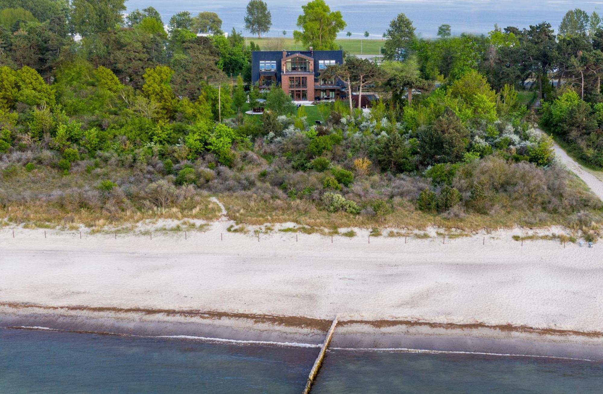 רוסטוק Villa Schmidt - Strandhaus Direkt Am Meer Mit Sauna, Sport Und Duenengarten II מראה חיצוני תמונה