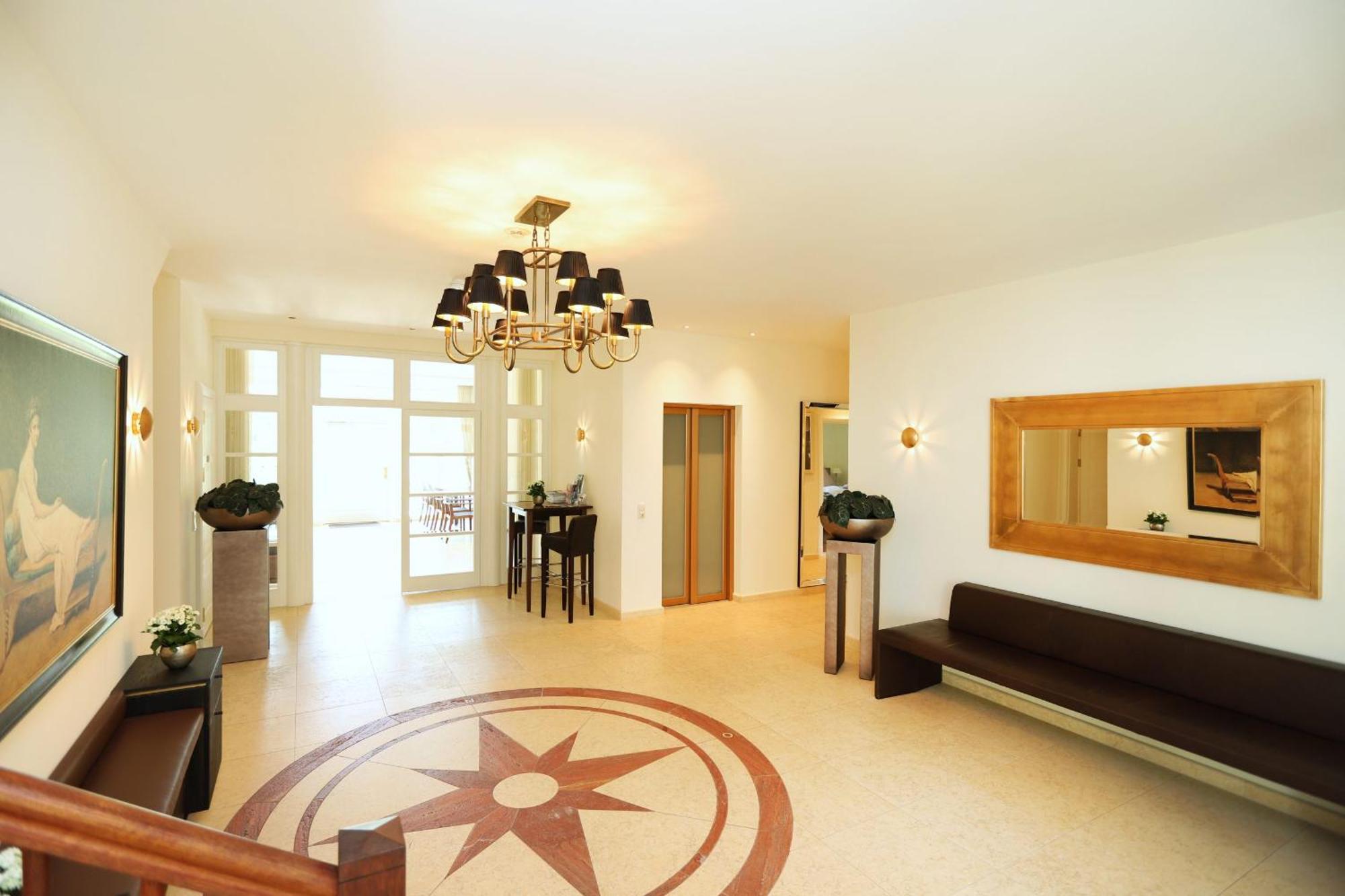 רוסטוק Villa Schmidt - Strandhaus Direkt Am Meer Mit Sauna, Sport Und Duenengarten II מראה חיצוני תמונה